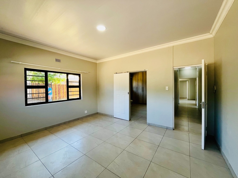 To Let 4 Bedroom Property for Rent in Bayswater Free State